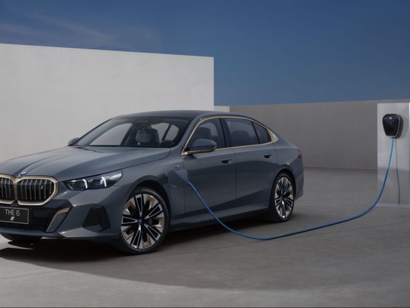 mobility electric vehicles EV bmw 5 series i5 china