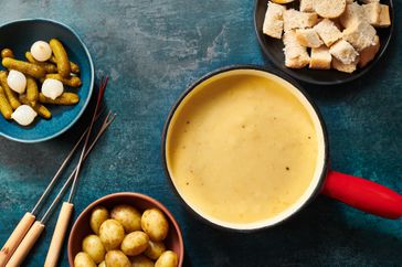 Classic Swiss Cheese Fondue